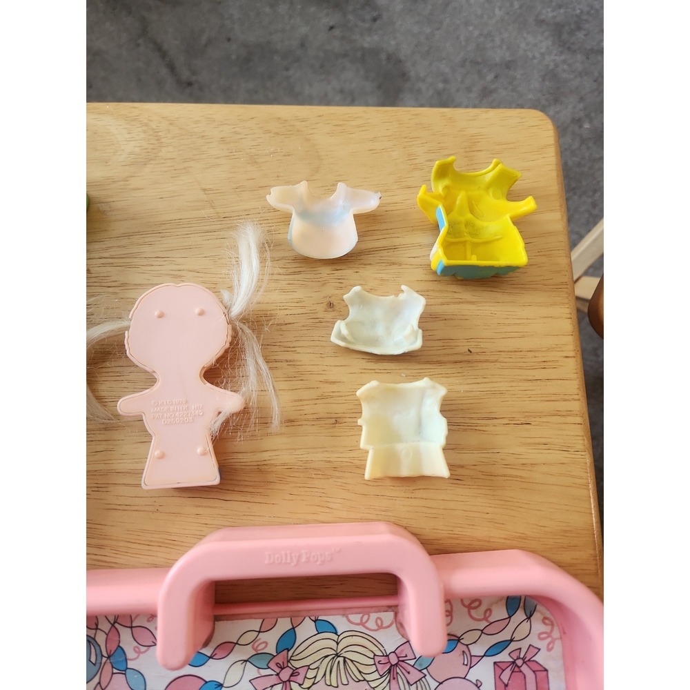 Vintage Dolly Pops Lot birthday party, Figure, Clothes and addtl. green house - Picture 3 of 12